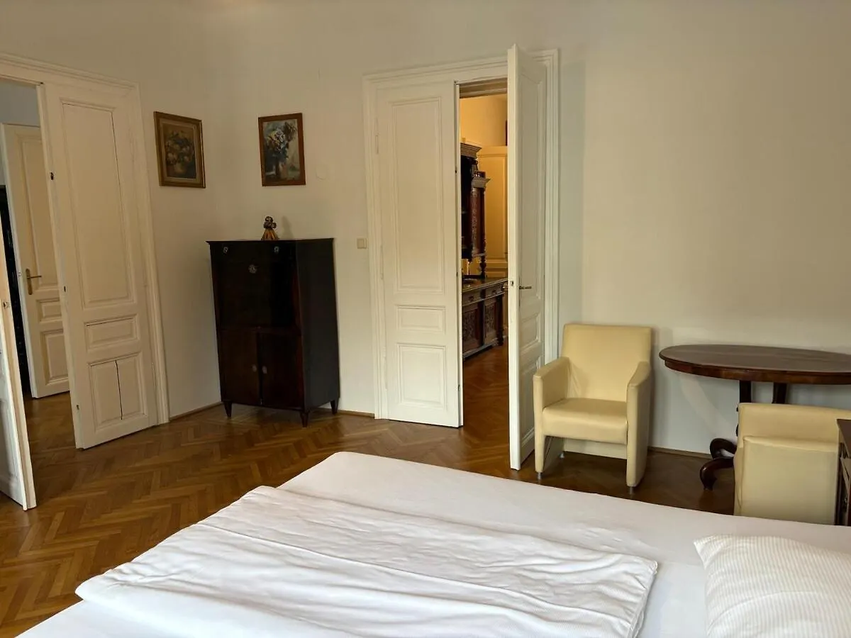 Apartment Dornroeschenschlaf Am Stadtrand Mit Anbindung Ans Zentrum - 30 Minuten Vienna
