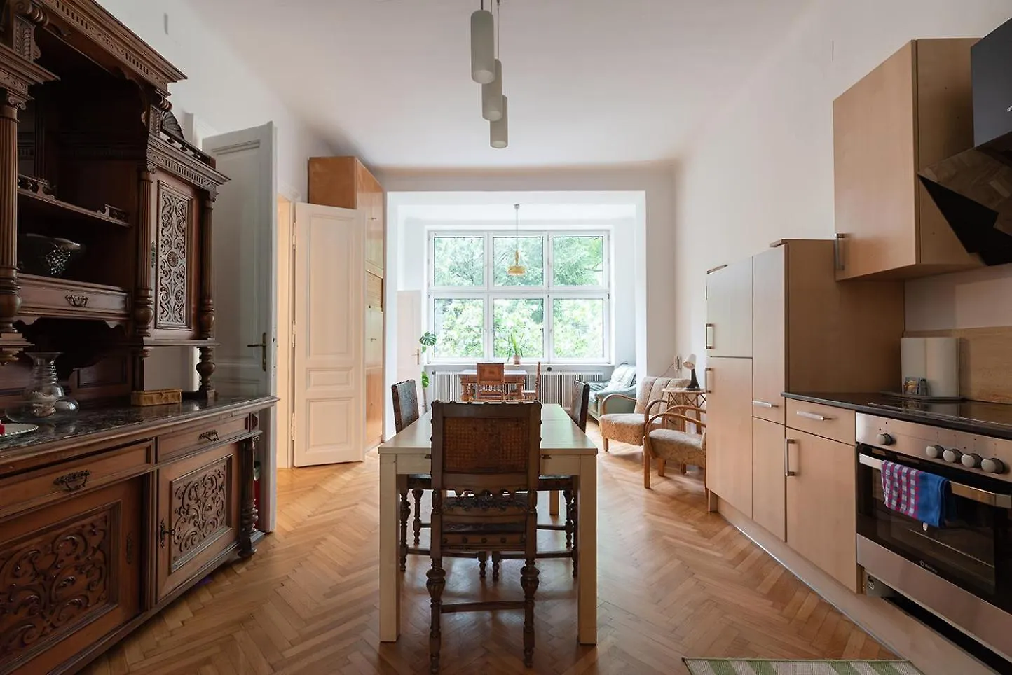 Dornroeschenschlaf Am Stadtrand Mit Anbindung Ans Zentrum - 30 Minuten Vienna 0*,  Austria