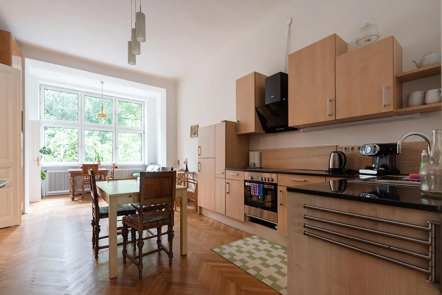 Dornroeschenschlaf Am Stadtrand Mit Anbindung Ans Zentrum - 30 Minuten Vienna 0*,  Austria
